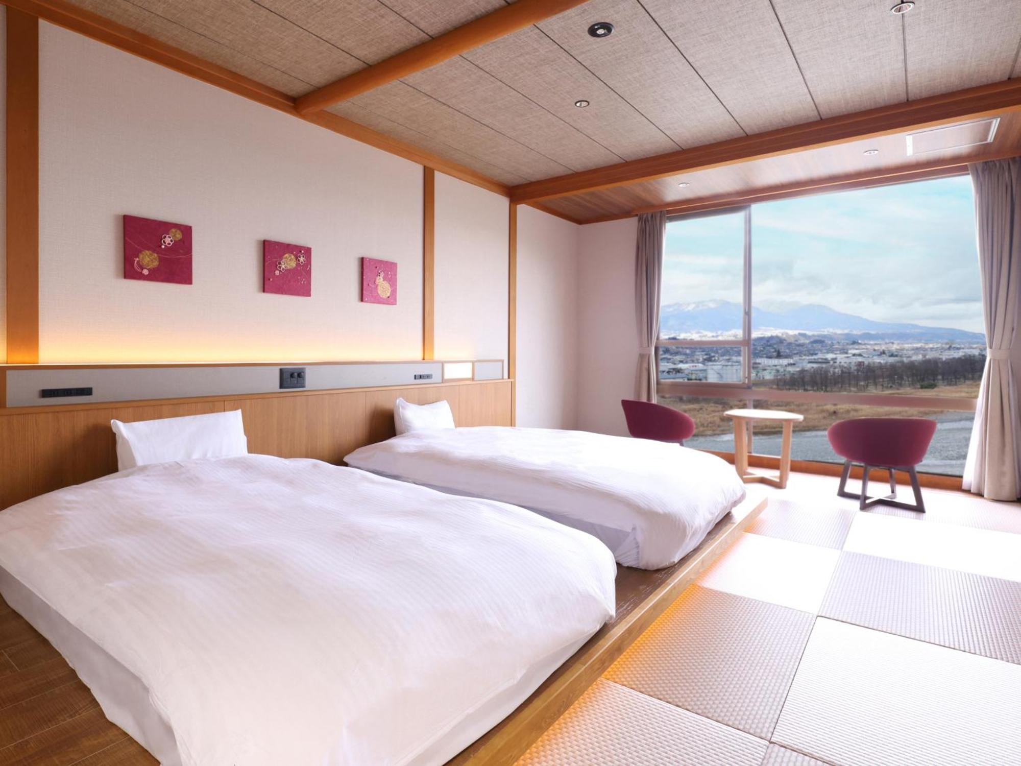 Hotel Yoshinotei Iida Exteriér fotografie